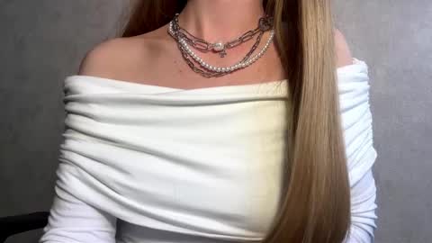 Snapshot of jennakochheiser chatting on 06.01.26 Caroline online show from 06.01.26