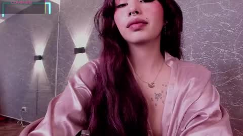 Jenner online show from 10.17.25