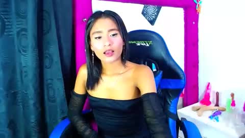 Snapshot of jenng18 chatting on 02.23.26 jenn online show from 02.23.26