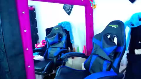 Snapshot of jenng18 chatting on 03.05.26 jenn online show from 03.05.26