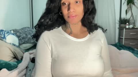 Snapshot of jenni_cash chatting on 01.18.25 Mistress Jenni online show from 01.18.25