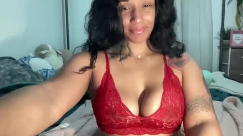 Snapshot of jenni_cash chatting on 02.02.25 Mistress Jenni online show from 02.02.25