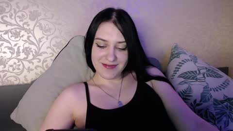 Snapshot of jennifeeeer chatting on 12.30.24 Helen online show from 12.30.24