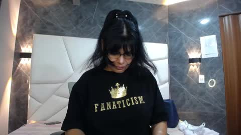 Jennifer online show from 04.23.26