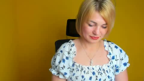 Snapshot of jennifer_cuttie chatting on 07.17.26 Jennifer online show from 07.17.26