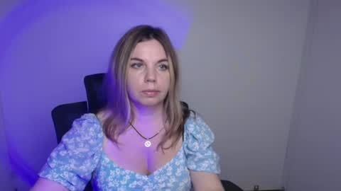 Jennifer online show from 09.08.25