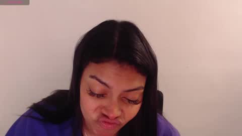 Snapshot of jennifer_oliveira chatting on 09.09.25 Jenn 3 online show from 09.09.25