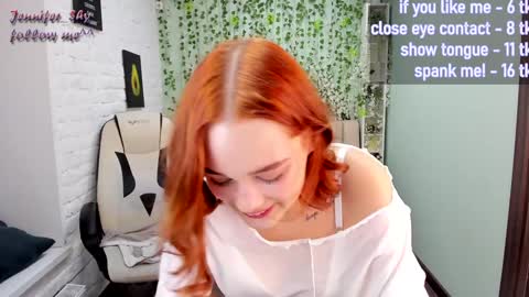 Snapshot of jennifer_shy_ chatting on 12.22.24 Jennifer online show from 12.22.24