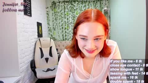 Snapshot of jennifer_shy_ chatting on 12.27.24 Jennifer online show from 12.27.24