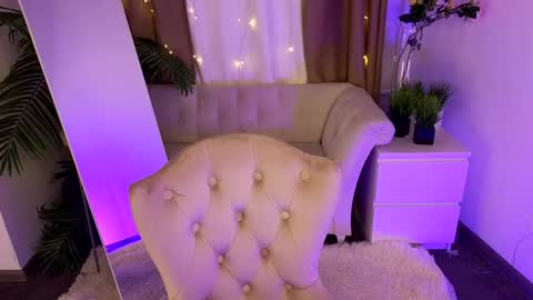 Jennifer online show from 05.05.26