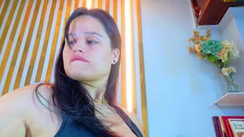 Jennifer vega  online show from 10.03.25