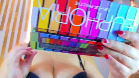 Jennifer vega  online show from 12.15.25