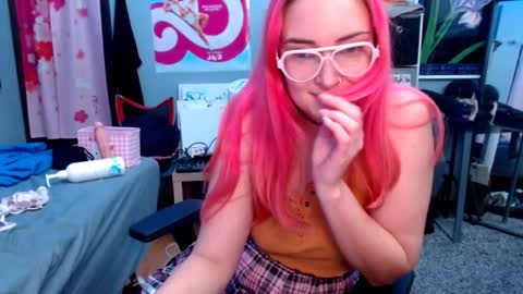 Jennifer Gwen online show from 01.07.26