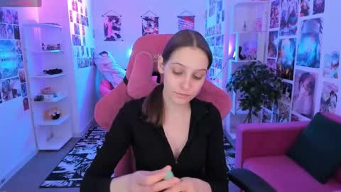 jenniferkiim online show from 03.18.26