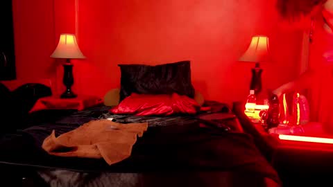 Jennifer Star online show from 02.17.25