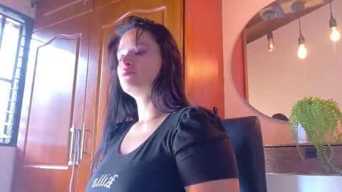 Jennifer vega  online show from 03.20.26