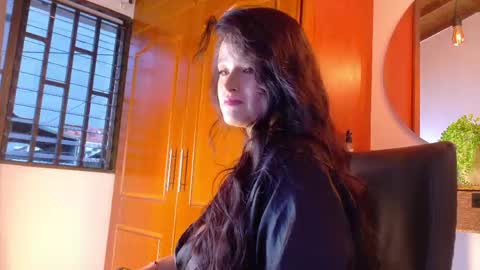 Jennifer vega  online show from 04.22.26