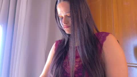 Jennifer vega  online show from 04.28.26