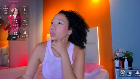 Snapshot of jenny__lawrence chatting on 06.23.26 jenny__lawrence online show from 06.23.26