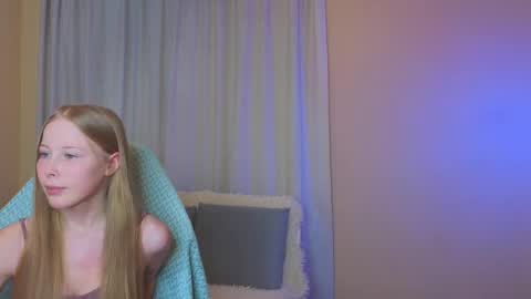 Snapshot of jenny_angelok chatting on 02.07.25 Next broadcast on December 05 subject to change  online show from 02.07.25