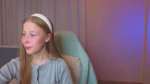 Snapshot of jenny_angelok chatting on 03.12.25 Next broadcast on December 05 subject to change  online show from 03.12.25