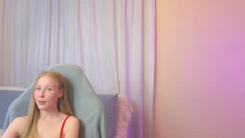 Snapshot of jenny_angelok chatting on 10.09.25 Next broadcast on December 05 subject to change  online show from 10.09.25