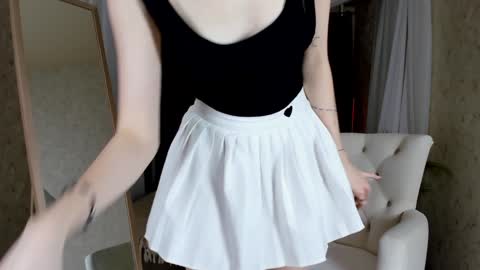 Snapshot of jenny_bunny_ chatting on 12.02.24 jenny_bunny_ online show from 12.02.24