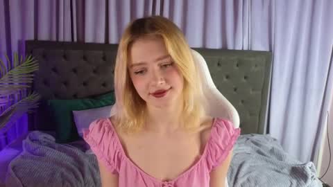 Snapshot of jenny_bunny_ chatting on 02.27.25 jenny_bunny_ online show from 02.27.25
