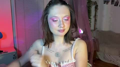Snapshot of jenny_cox_love chatting on 05.28.26 Jennifer Jenny Darling online show from 05.28.26