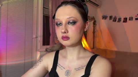Jennifer Jenny Darling   online show from 06.30.26