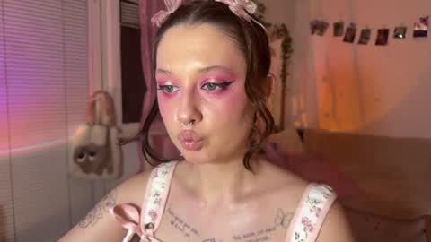 Jennifer Jenny Darling   online show from 07.07.26