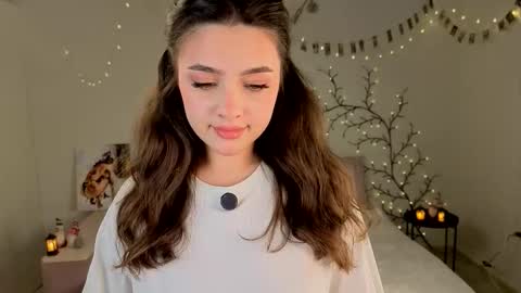 Snapshot of jenny_dellrose chatting on 12.15.25 jenny_dellrose online show from 12.15.25