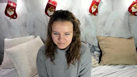 Snapshot of jenny_jimmy chatting on 12.21.25 Jenny online show from 12.21.25