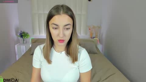 Snapshot of jennybecker chatting on 11.01.25 JennyBecker online show from 11.01.25