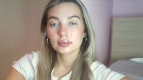 The Flower Power Models online show from 07.31.26