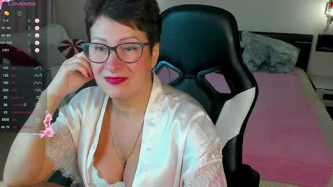 Snapshot of jennymons chatting on 07.11.26 Jenny online show from 07.11.26