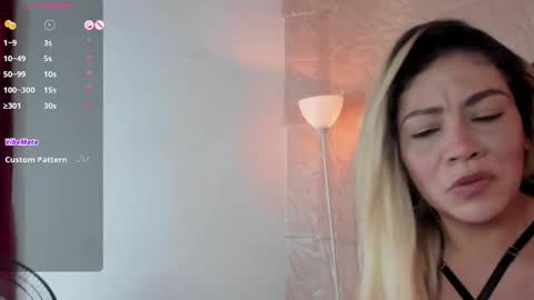 Snapshot of jennyrouse chatting on 10.22.25 Jenny online show from 10.22.25