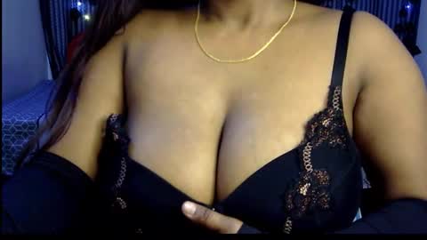 Snapshot of jennysinghaniya chatting on 12.29.24 jenny online show from 12.29.24