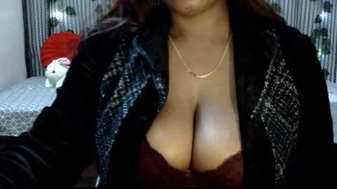 Snapshot of jennysinghaniya chatting on 01.16.25 jenny online show from 01.16.25