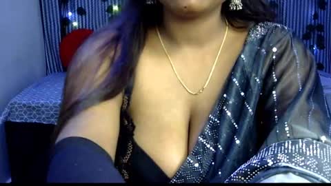 Snapshot of jennysinghaniya chatting on 02.13.25 jenny online show from 02.13.25