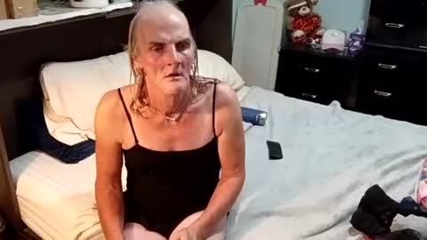 jennywomacks online show from 08.05.26