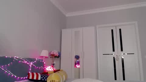 Snapshot of jeong_20 chatting on 11.29.25 Jeong online show from 11.29.25