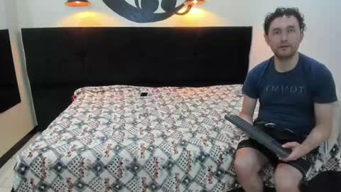 Snapshot of jeremmyandstacy chatting on 02.25.25 Jeremmyandstacy online show from 02.25.25