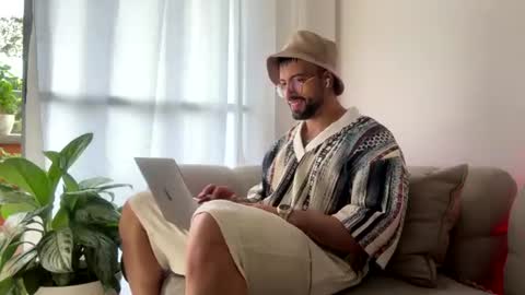 Jeremy online show from 07.08.26