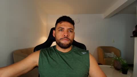 Snapshot of jerome3773 chatting on 02.19.25 jerome3773 online show from 02.19.25