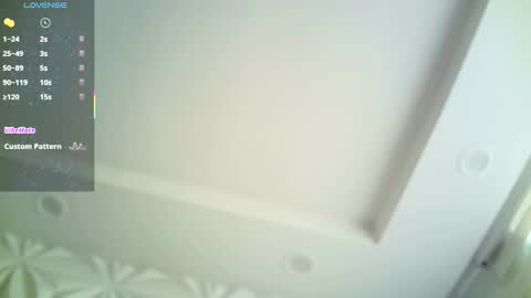 Snapshot of jerryandjessicaa chatting on 12.21.25 Jess y Jerry online show from 12.21.25