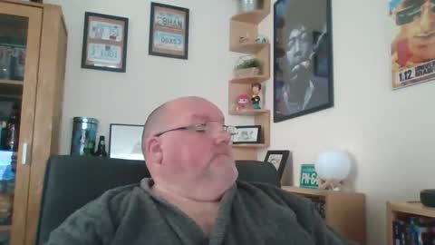 Snapshot of jerseyhammer01 chatting on 01.08.25 Harry online show from 01.08.25