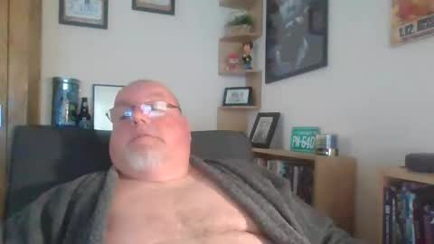 Snapshot of jerseyhammer01 chatting on 10.20.25 Harry online show from 10.20.25