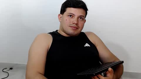 Snapshot of jertbear chatting on 04.06.26 ItsJert Bear online show from 04.06.26