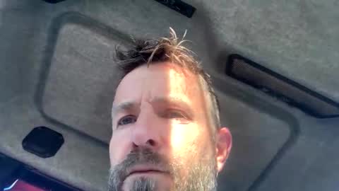 Snapshot of jesaj chatting on 11.22.25 jesaj online show from 11.22.25